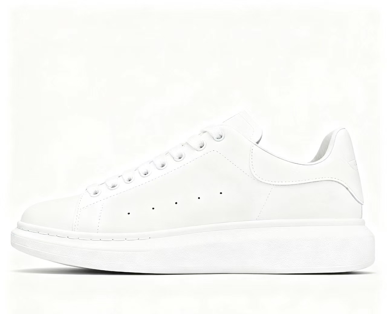 2025 Putian Shoes Mcqueen White Sneakers Pure Original Classic Fashion Couple Sneakers for Men and Women Wear-Resistant Height-Increasing Shoes for Men